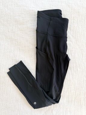 Lululemon Size 6 Black Legging